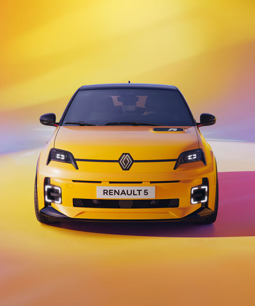 Front view of Renault R5