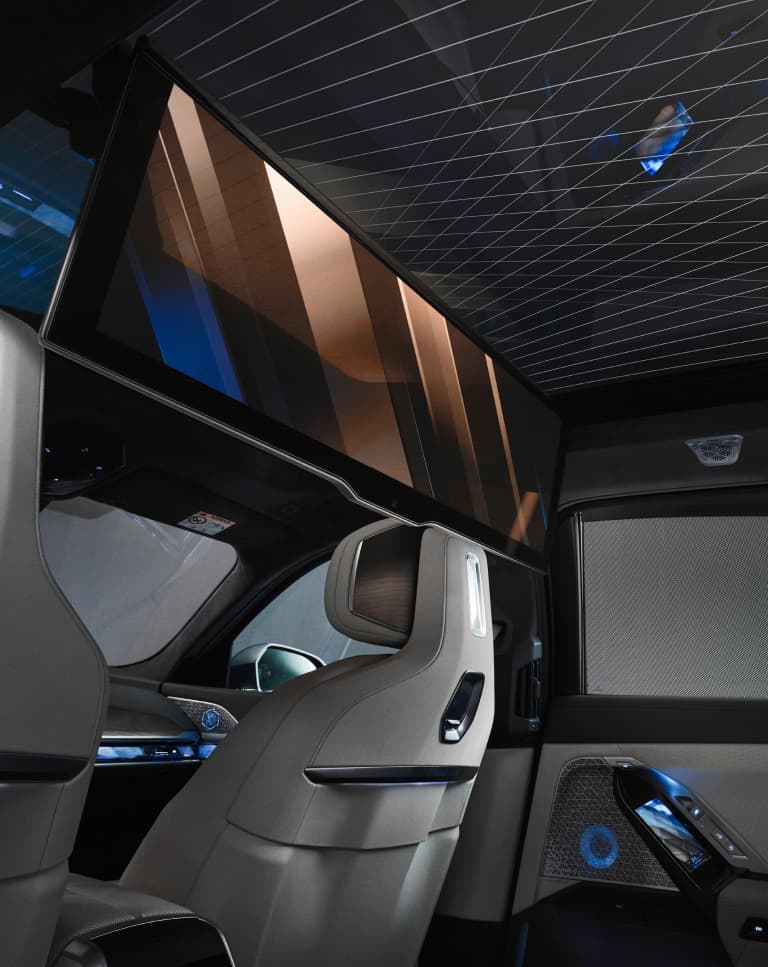 Interior view of the BMW i7