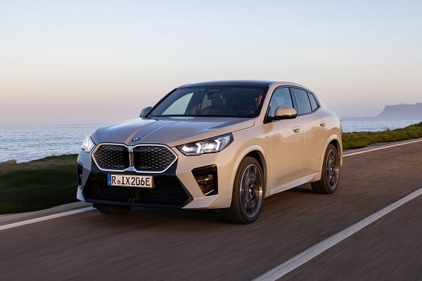 BMW iX2