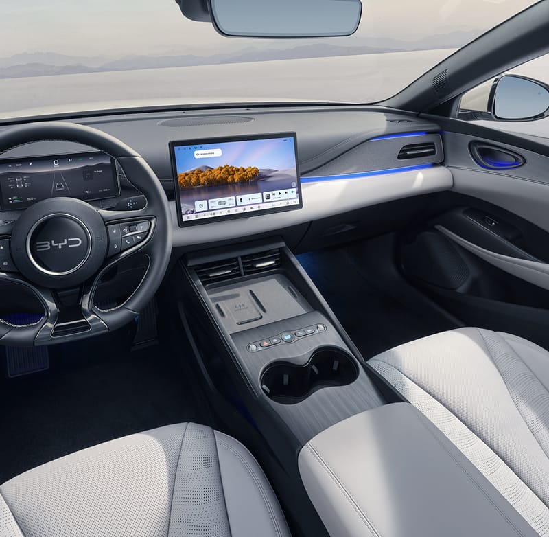 New BYD Seal 6 DM-i interior