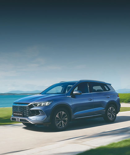 SEALION 5 driving along road