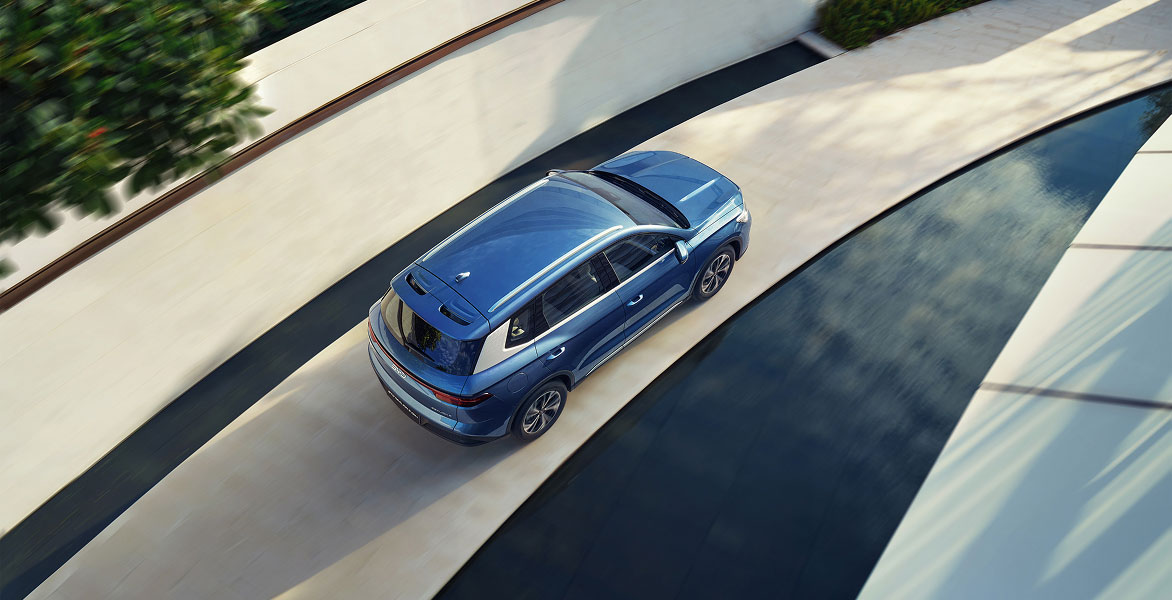 View of SEALION 5 from above going around a corner