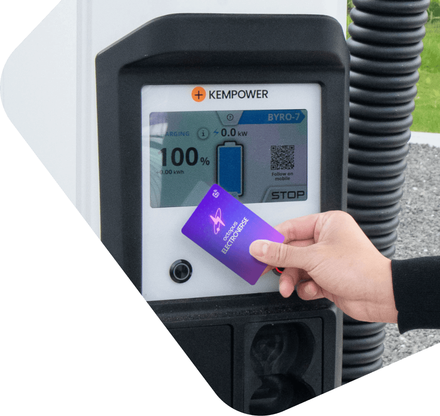 Customer using Octopus Electroverse card on Arnold Clark Charge charging station