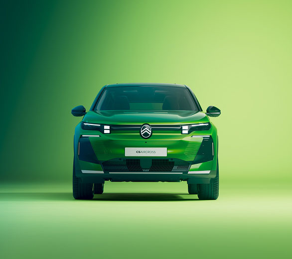 Citroën C5 Aircross head on