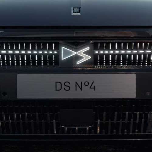 DS illuminated badge