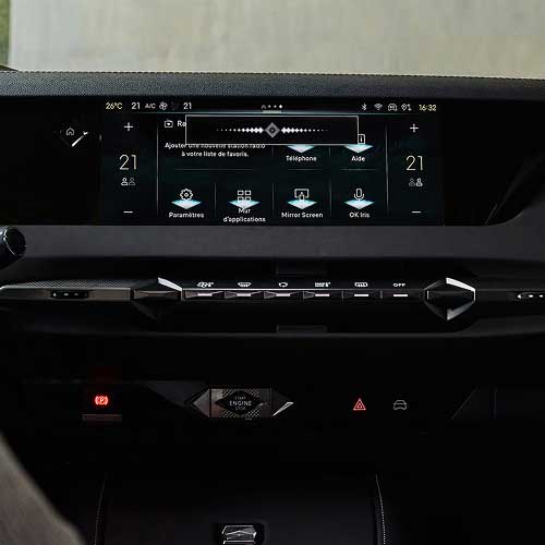 DS No4 digital touchscreen