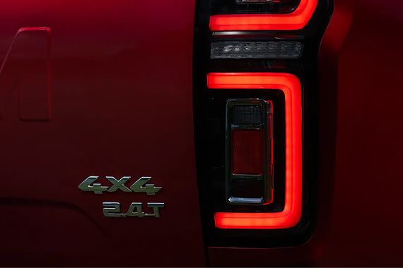 Tail light of POER300