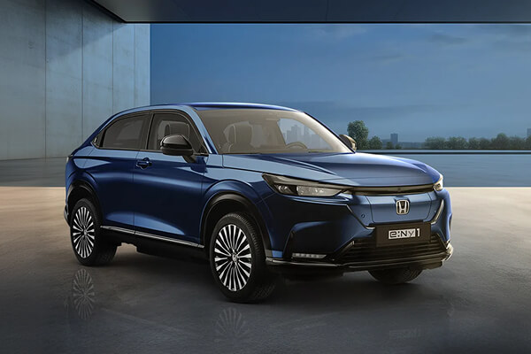 Side angel view of Honda e:Ny1