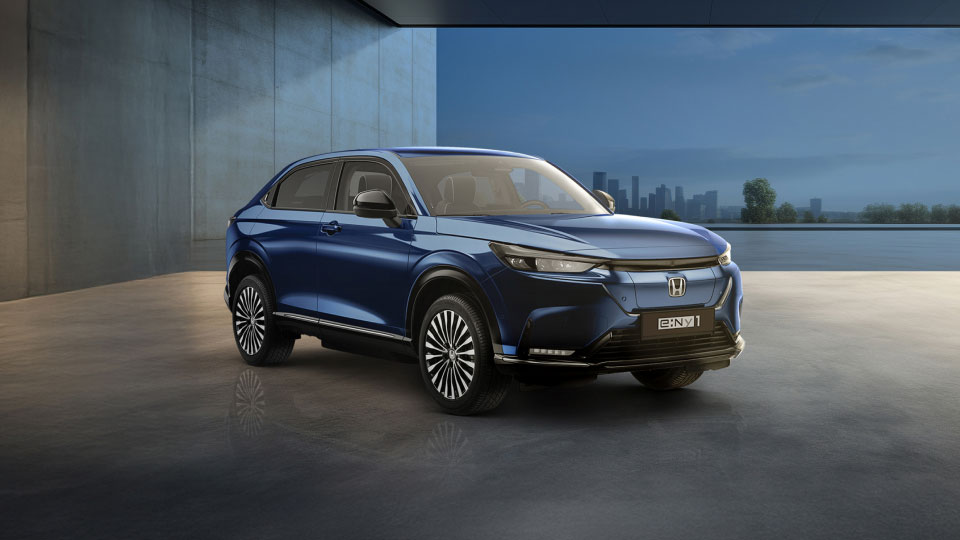 Honda e:Ny1 in dark metallic blue