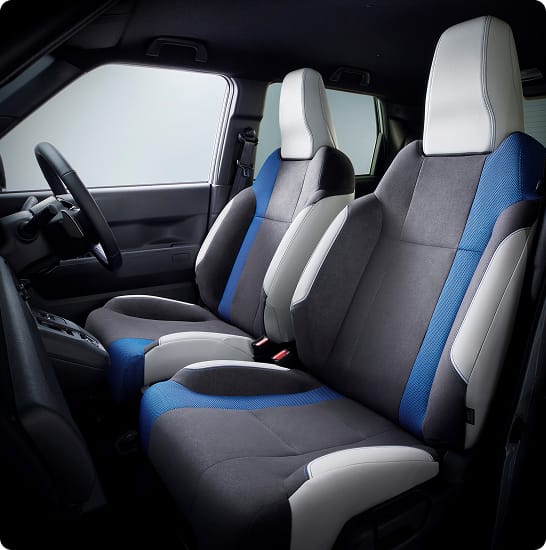 Interior front seats view of Honda Super-N
