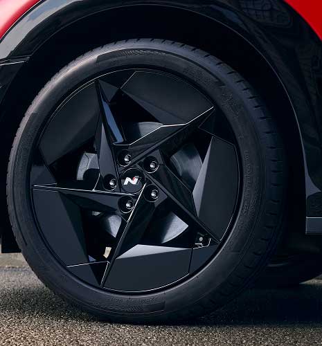 Close up of Hyundai IONIQ 3 front alloy wheel