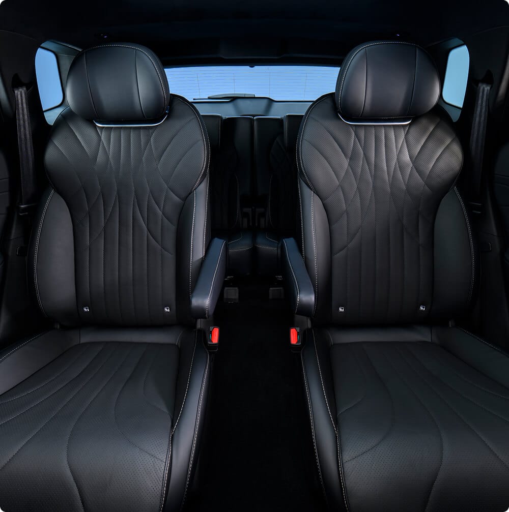 Interior shot of JAECOO 8 Six-seater