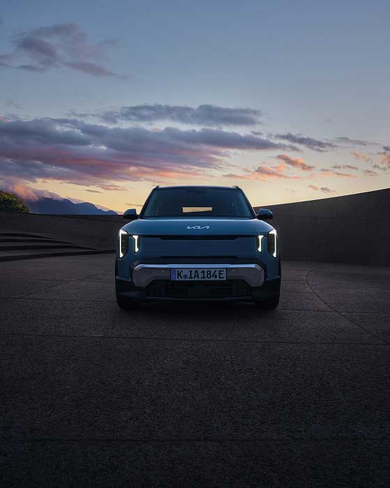 Front-on view of the KIA EV2