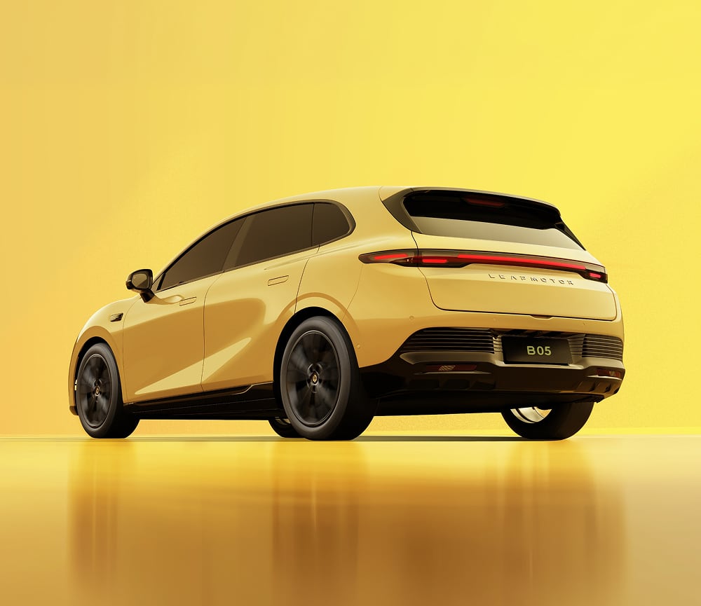 Rear angled view of Leapmotor B05