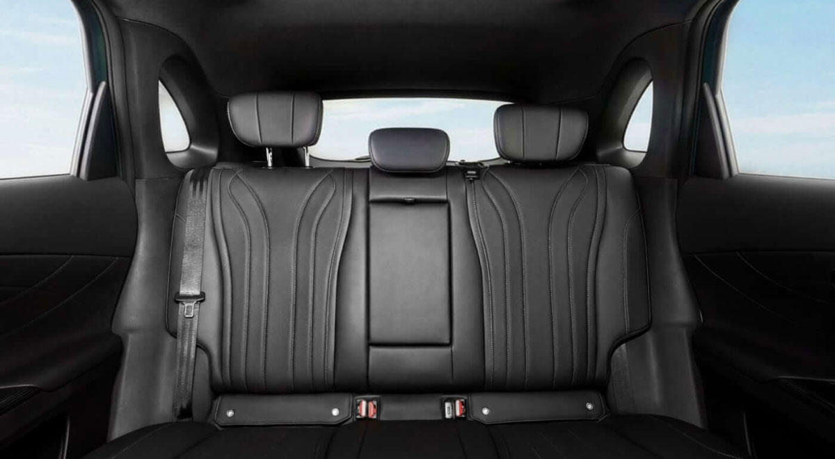 LEPAS L8 rear seats