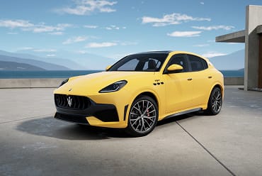 Maserati Grecale Trofeo in yellow