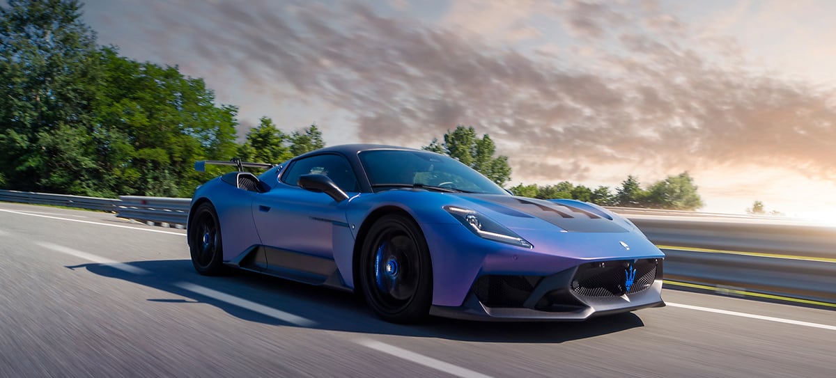 Front angled view of Maserati GT2 Stradale
