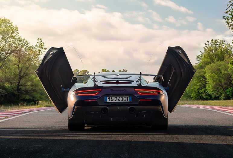 Rear view of Maserati GT2 Stradale doors opened
