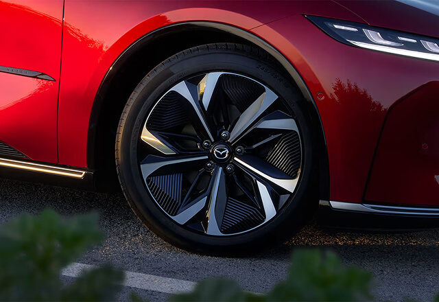 Mazda6e front alloy wheel