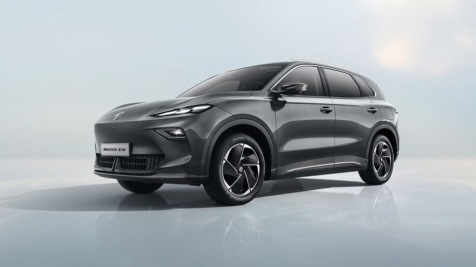 MGS5 EV against a grey background