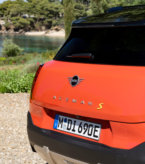 Rear close up view of MINI Aceman