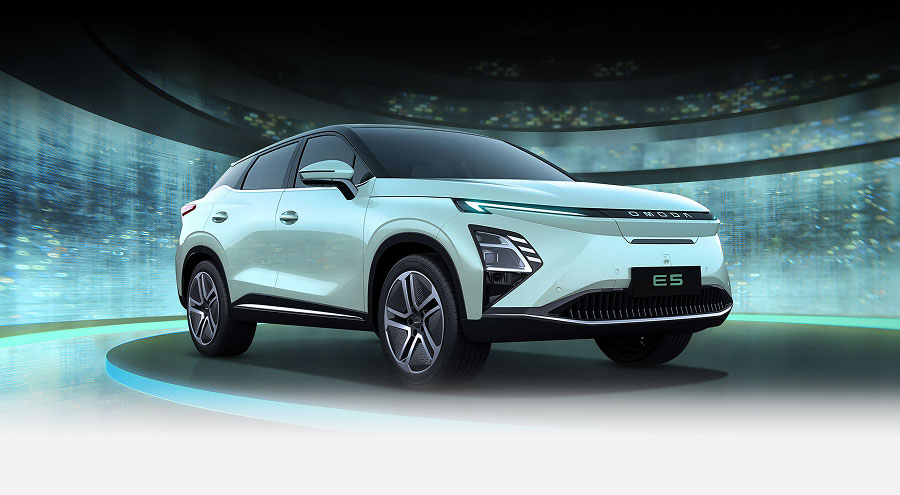 OMODA E5 against a swooshing modern background