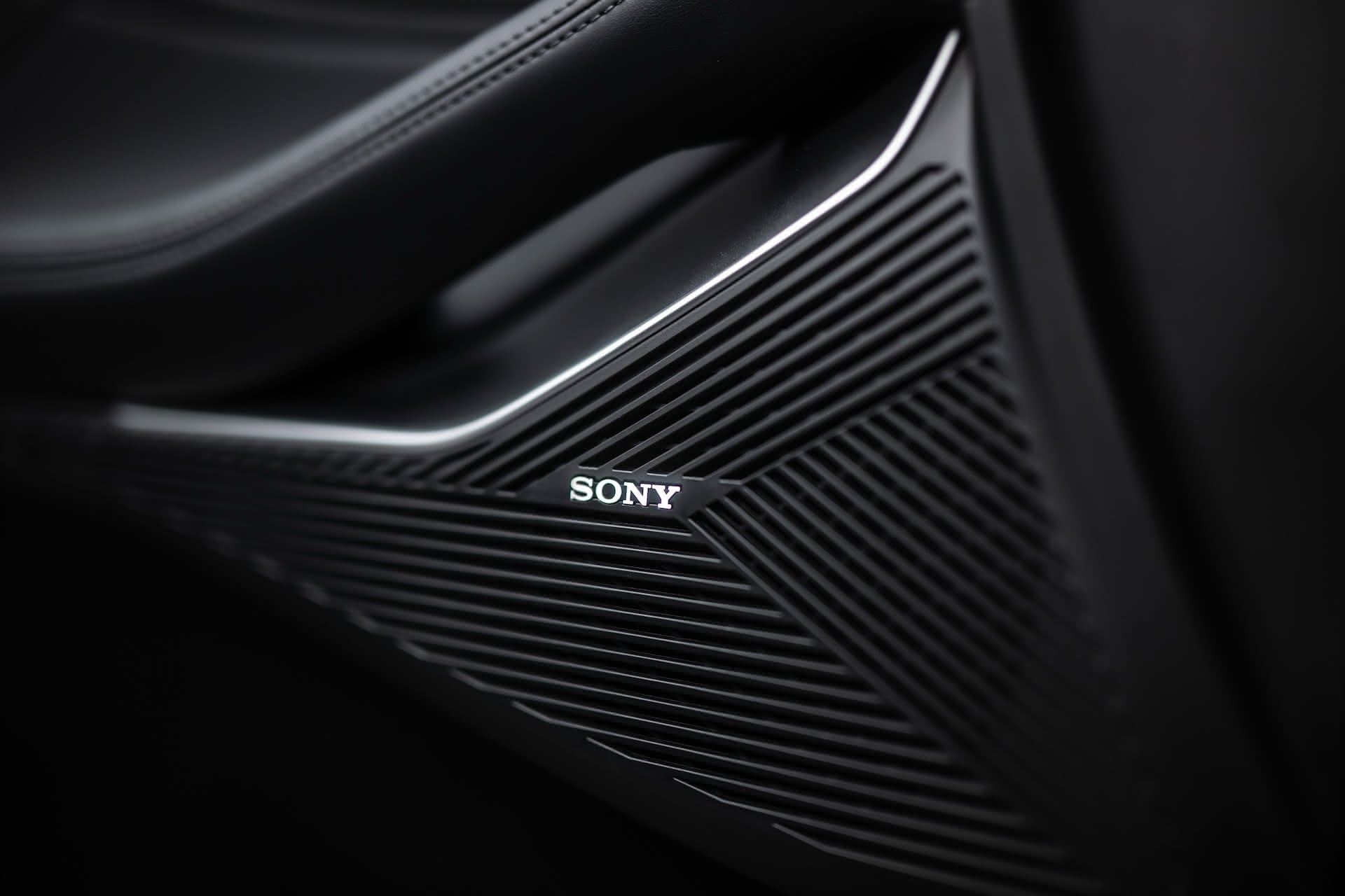 Sony audio system in an Omoda 9 electric hybrid