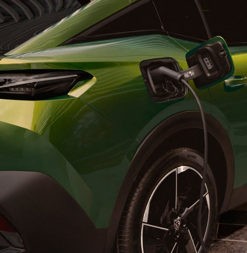 Peugeot 408 close up charging