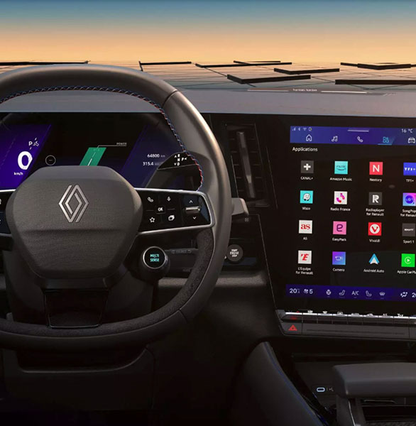 View of Renault Austral dashboard and infotainment system