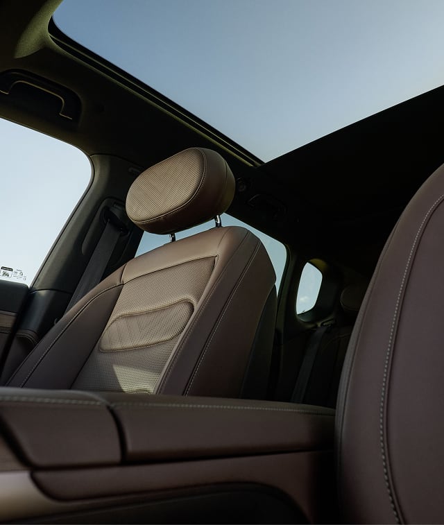 Side angled interior view of smart #5 seats