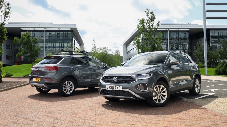 Front and rear anlge of Volkswagen T-Roc