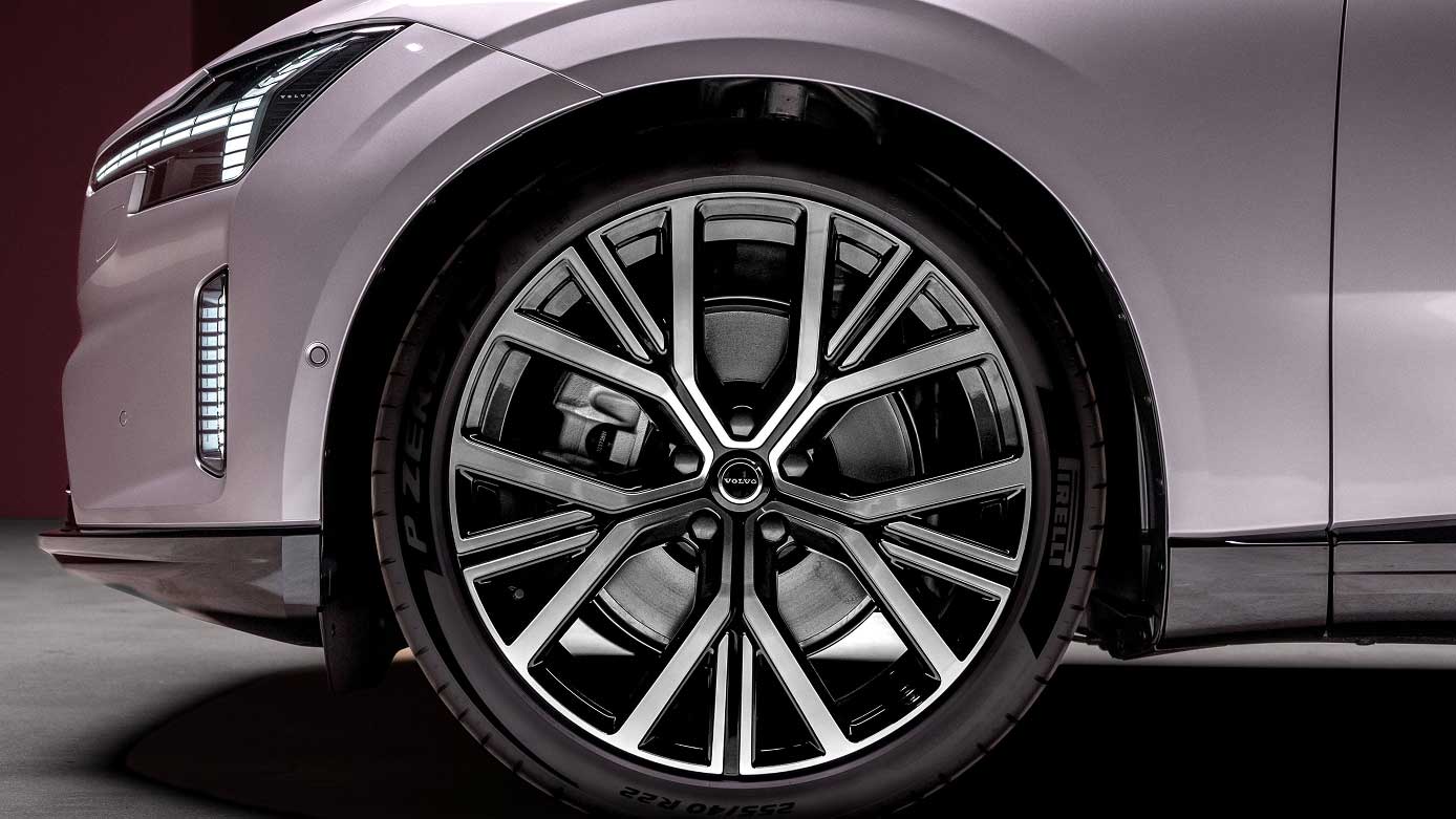 Volvo ES90 alloy wheel