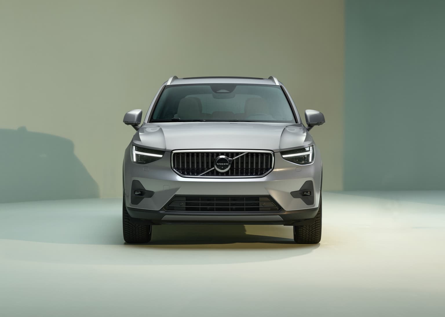 Front view of Volvo XC40